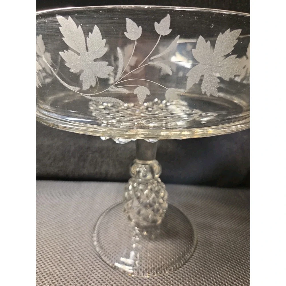Vntg EAPG Ripley US Glass Pavonia Pineapple Stem Open Compote W/ Leaves 9.5 T